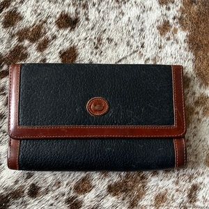 Dooney and Bourke wallet